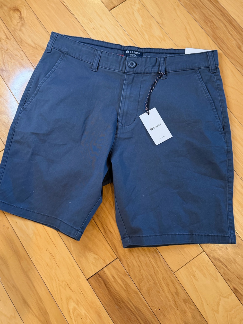 Sperry Mens Shorts 32 NWT Navy Blue Flex Cotton Lived In Chino 8 Inseam Coastal